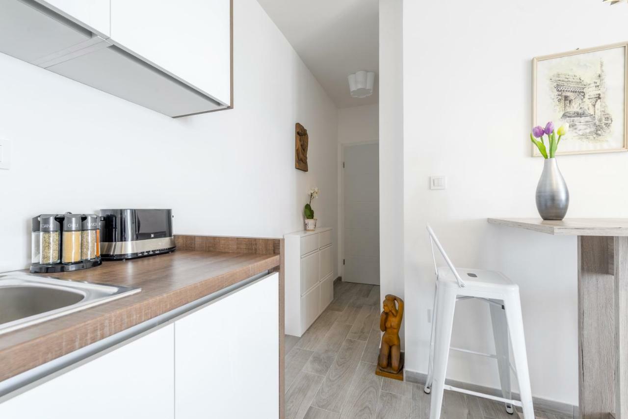 Fm Apartments Σπλιτ Εξωτερικό φωτογραφία
